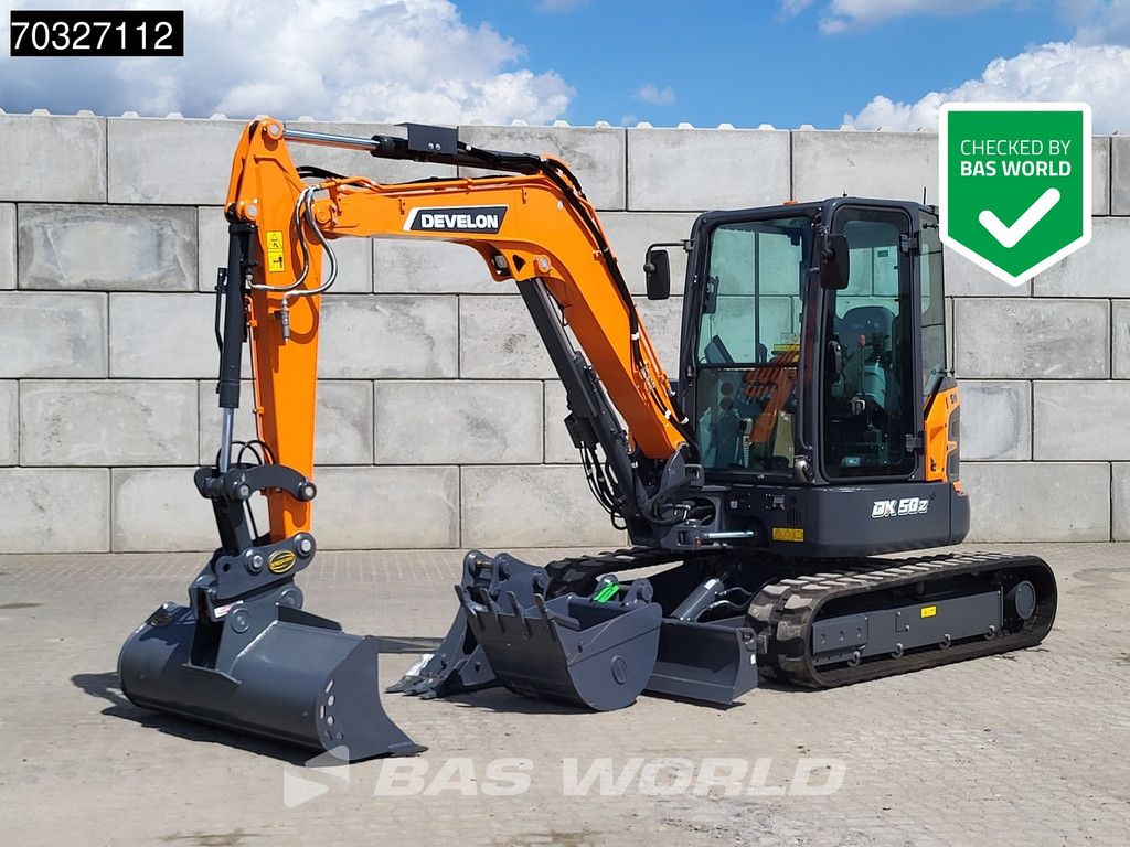 Develon DX50 Z-7 A/C - Buckets
