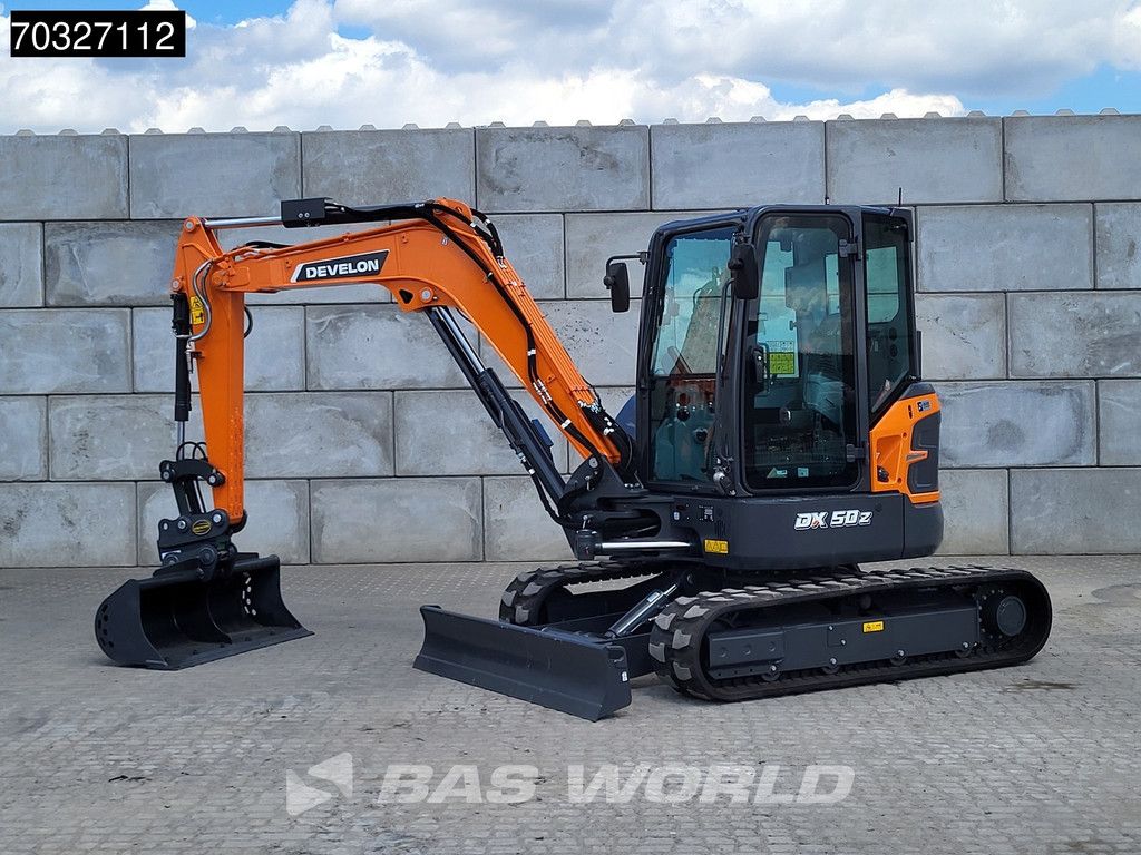 Develon DX50 Z-7 A/C - Buckets