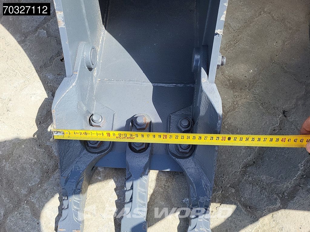 Develon DX50 Z-7 A/C - Buckets