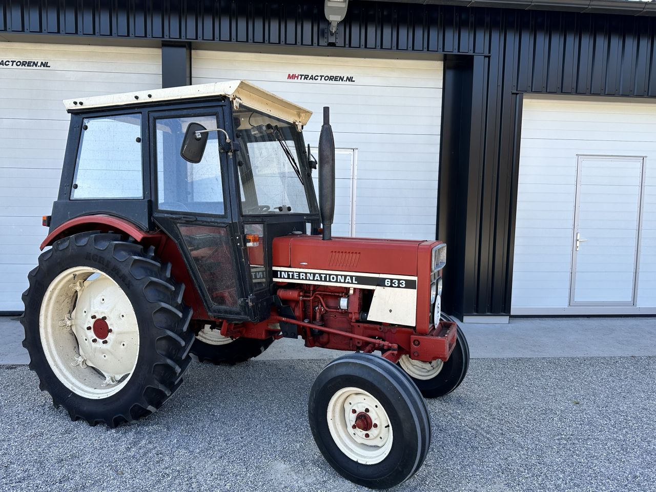 Internationale 633