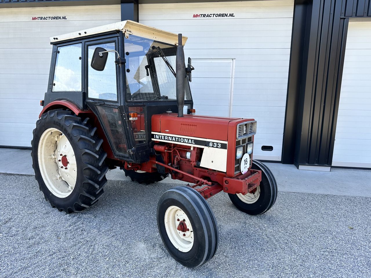 Internationale 633