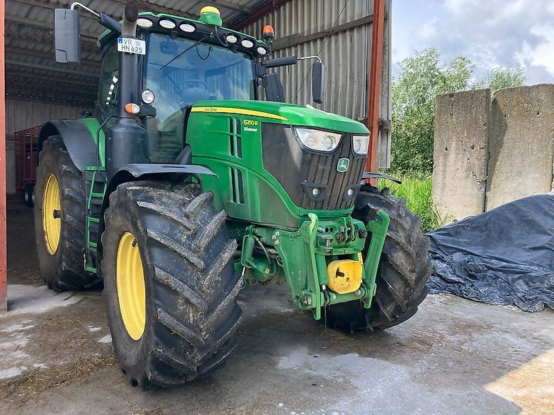 John Deere 6250R