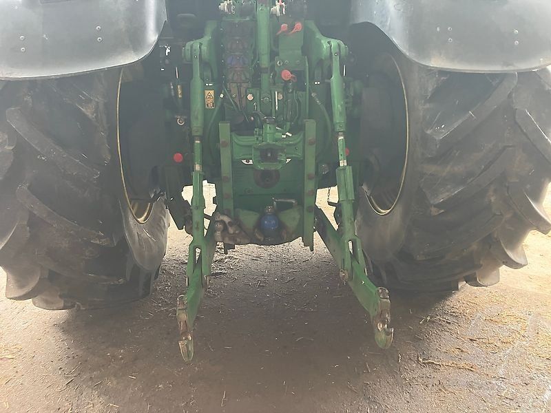 John Deere 6250R