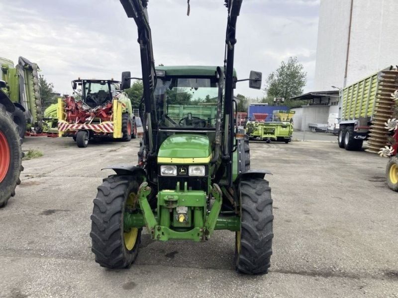 John Deere 5400 + STOLL Robust F10 HD