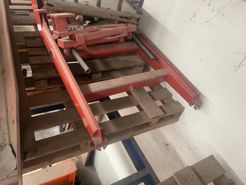 Quicke Verschiedene Frontlader & Frontladerkonsolen und Stoll /