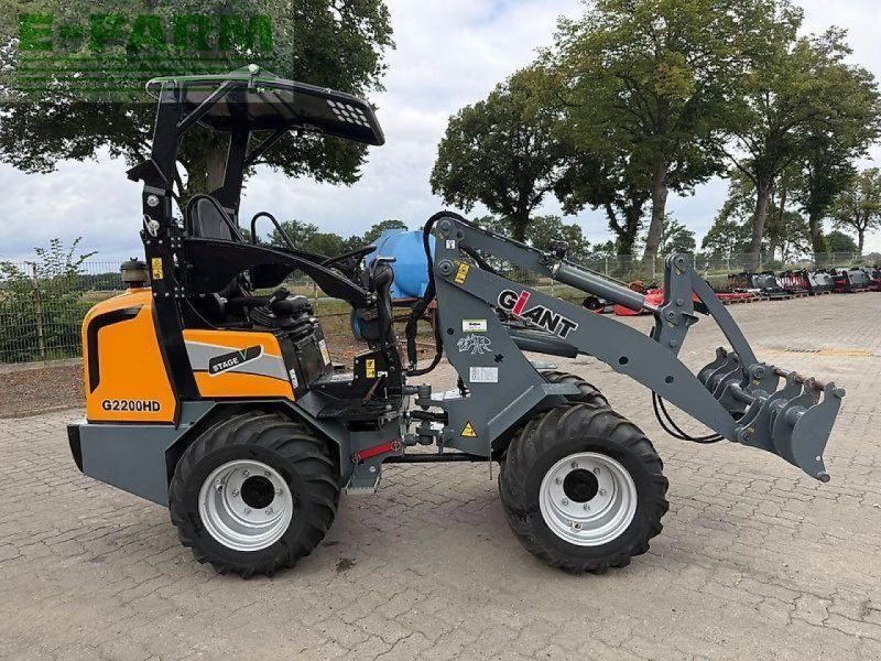 Giant g2200hd