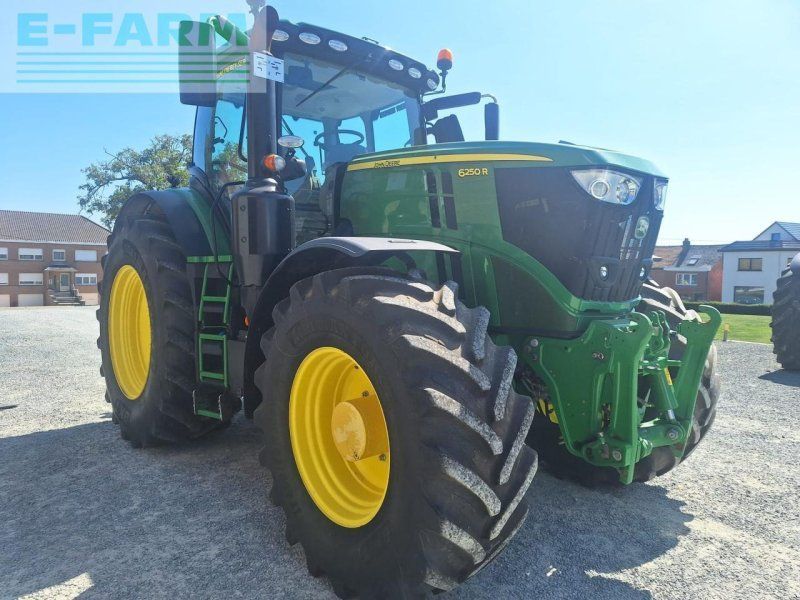 John Deere 6250R