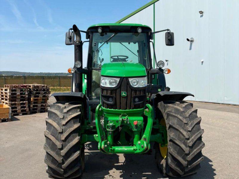 John Deere 6125M Plus