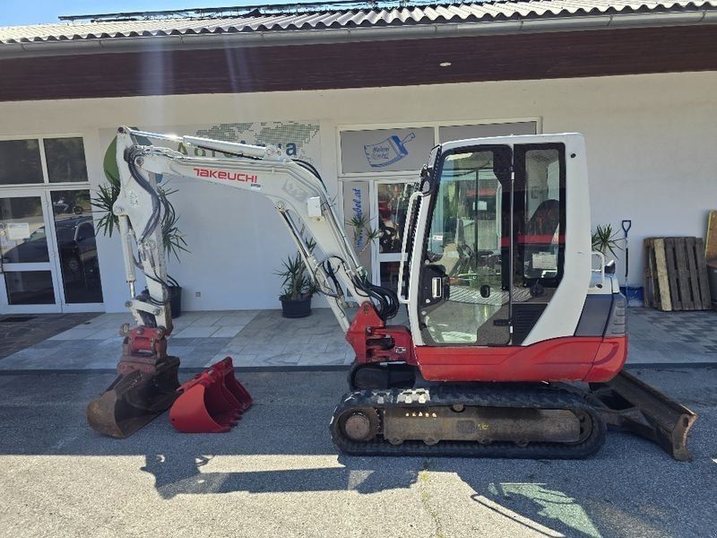 Takeuchi TB235
