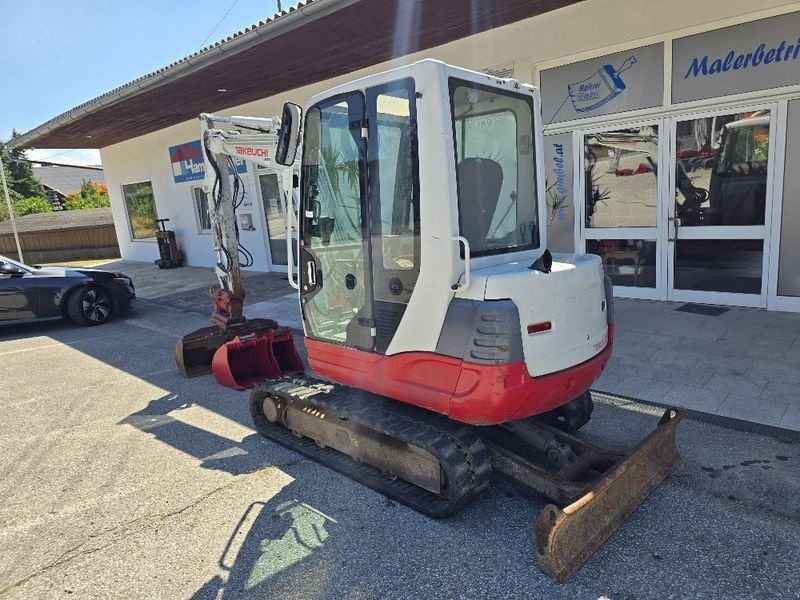 Takeuchi TB235