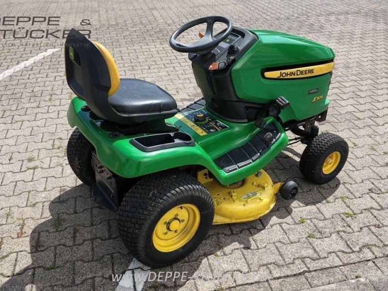 John Deere X304