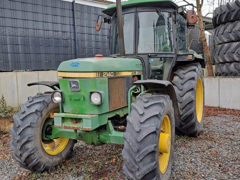 John Deere 2140R
