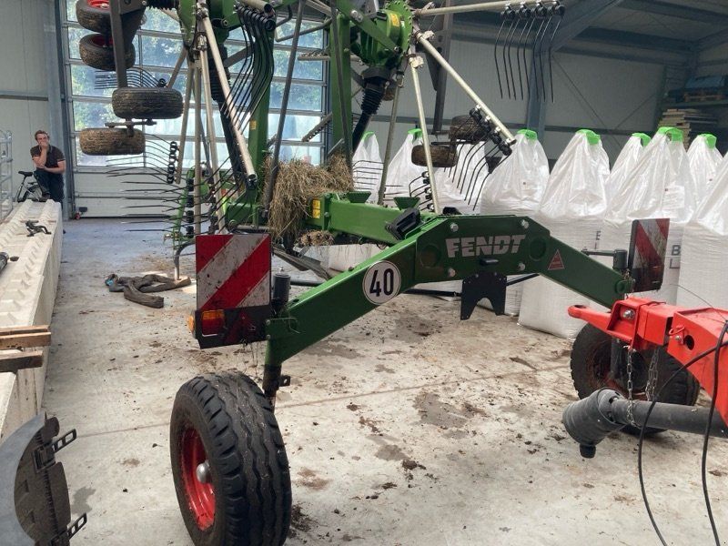 Fendt Former 880