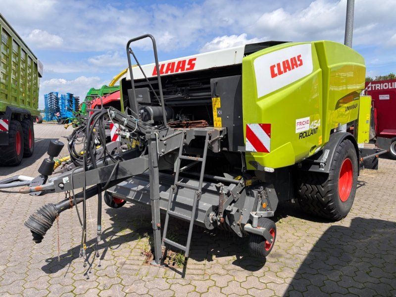 Claas Rollant 454 Uniwrap