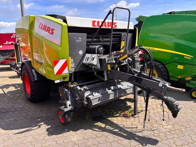 Claas Rollant 454 Uniwrap