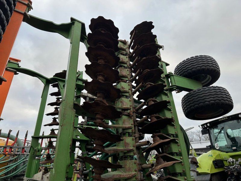 Amazone Catros 9002