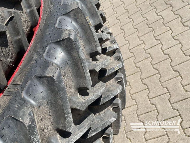 Ceat PFLEGERÄDER 380/85 R30 + 380/90 R46