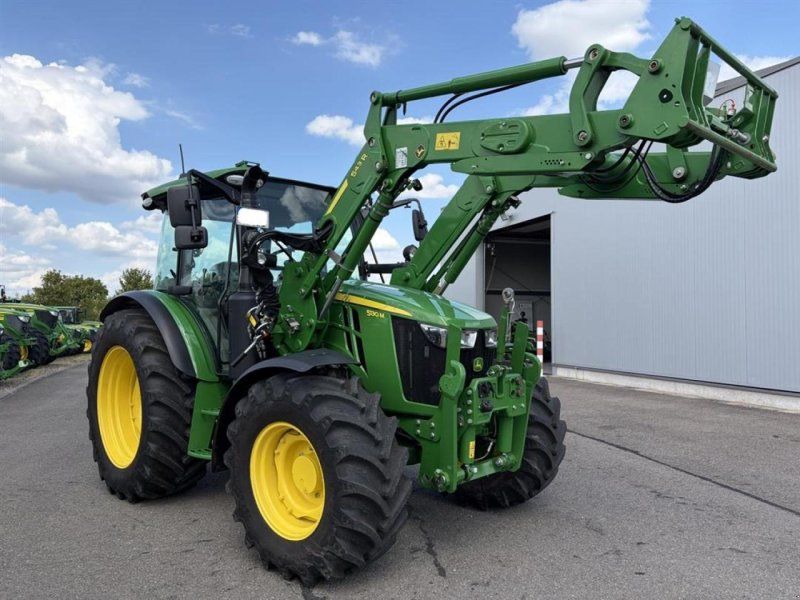 John Deere 5130M im Kundeanauftrag