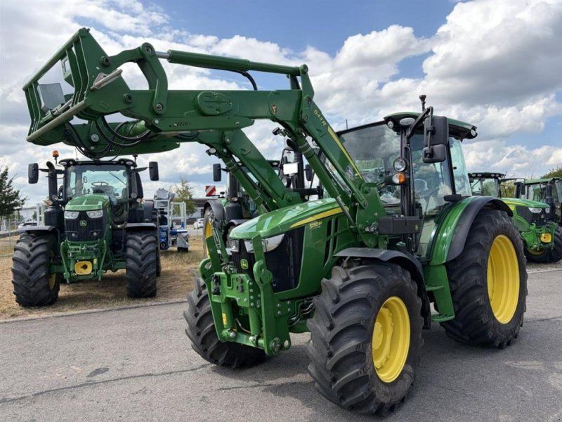 John Deere 5130M im Kundeanauftrag