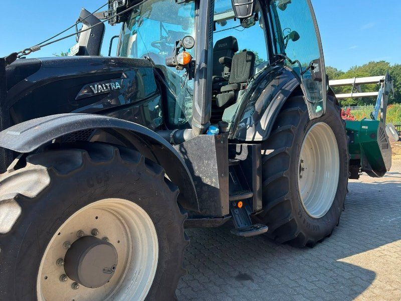 Valtra T215 Direct