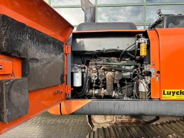 Hitachi ZX 210 LC-5B