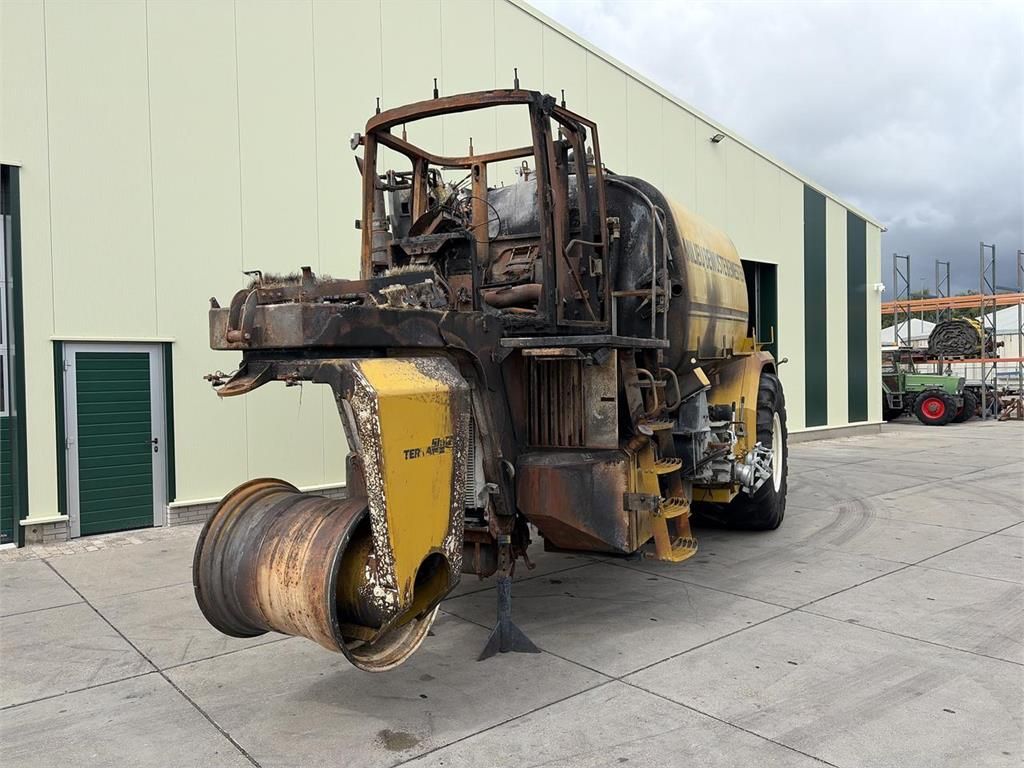 Challenger Terragator TG8133