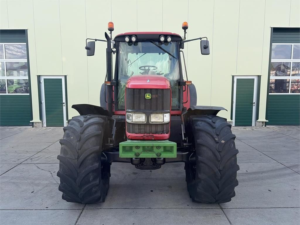 John Deere 6520