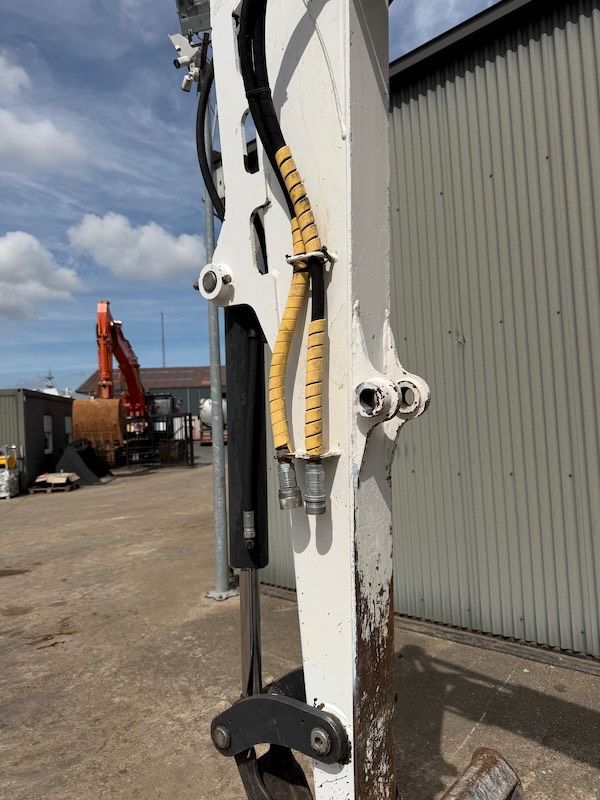 Bobcat E50