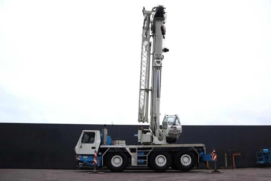 Grove GMK3055 Diesel, 6x6x6, 55t Capacity, 43m Main Boom