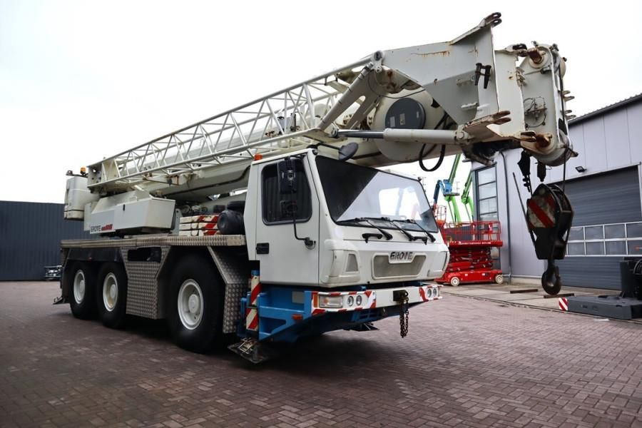 Grove GMK3055 Diesel, 6x6x6, 55t Capacity, 43m Main Boom