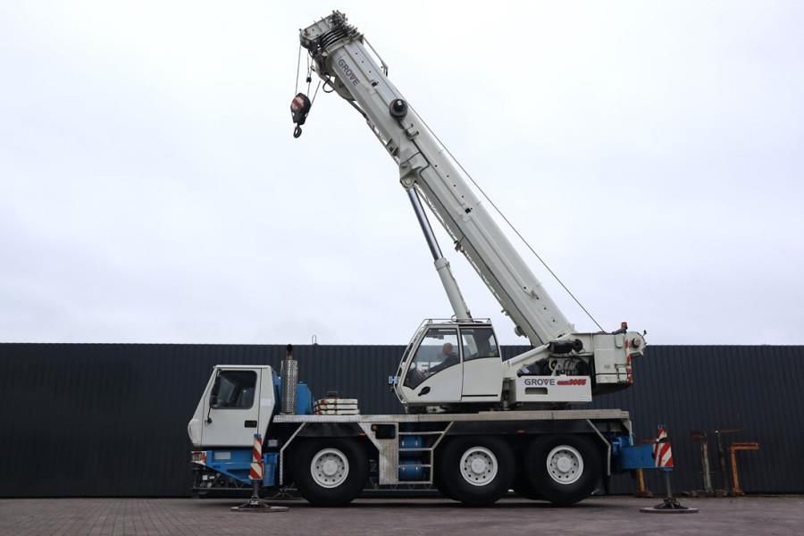 Grove GMK3055 Diesel, 6x6x6, 55t Capacity, 43m Main Boom