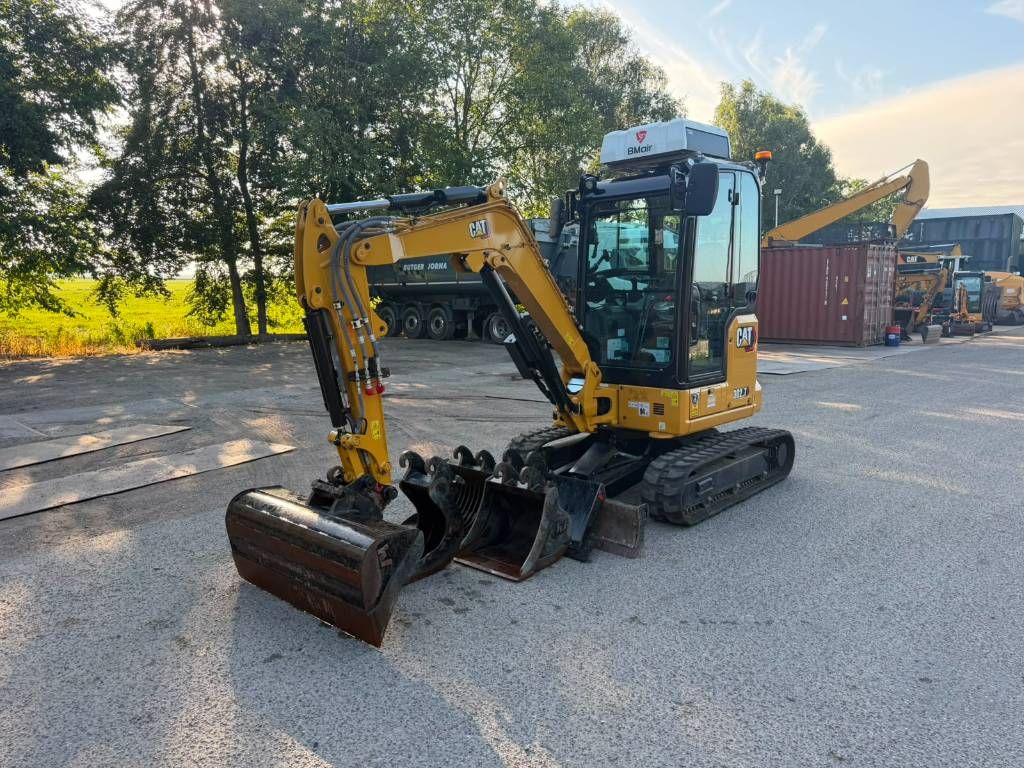 CAT 302.7 CR - pressure cabin!