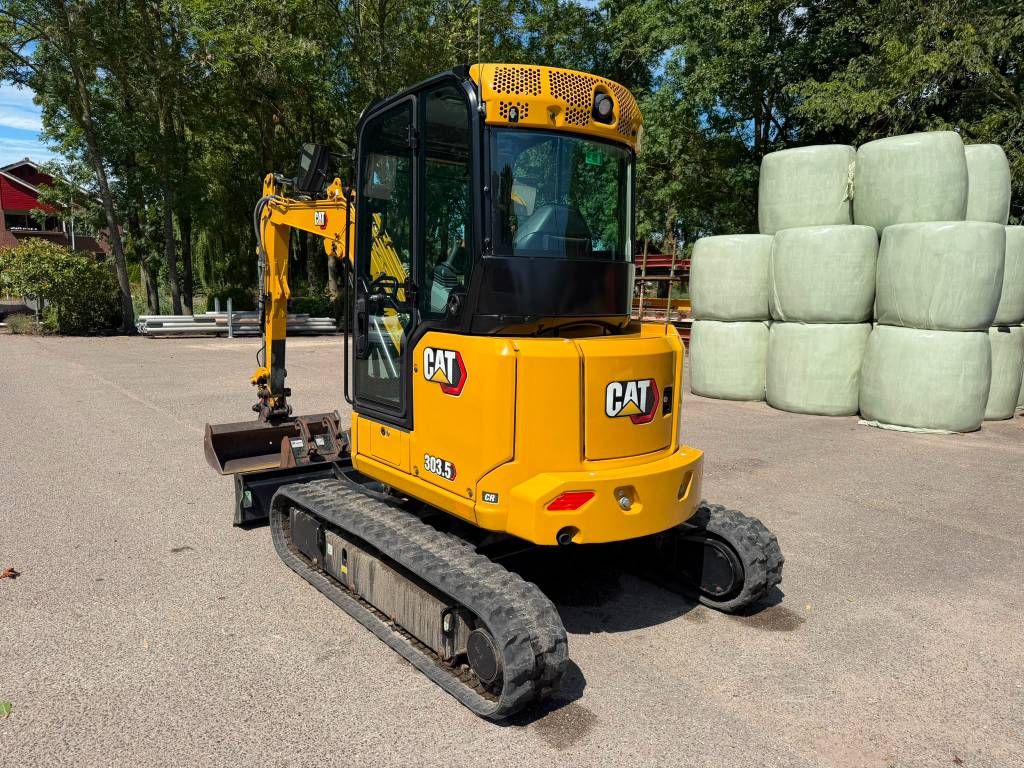 CAT 303.5 - Like new!