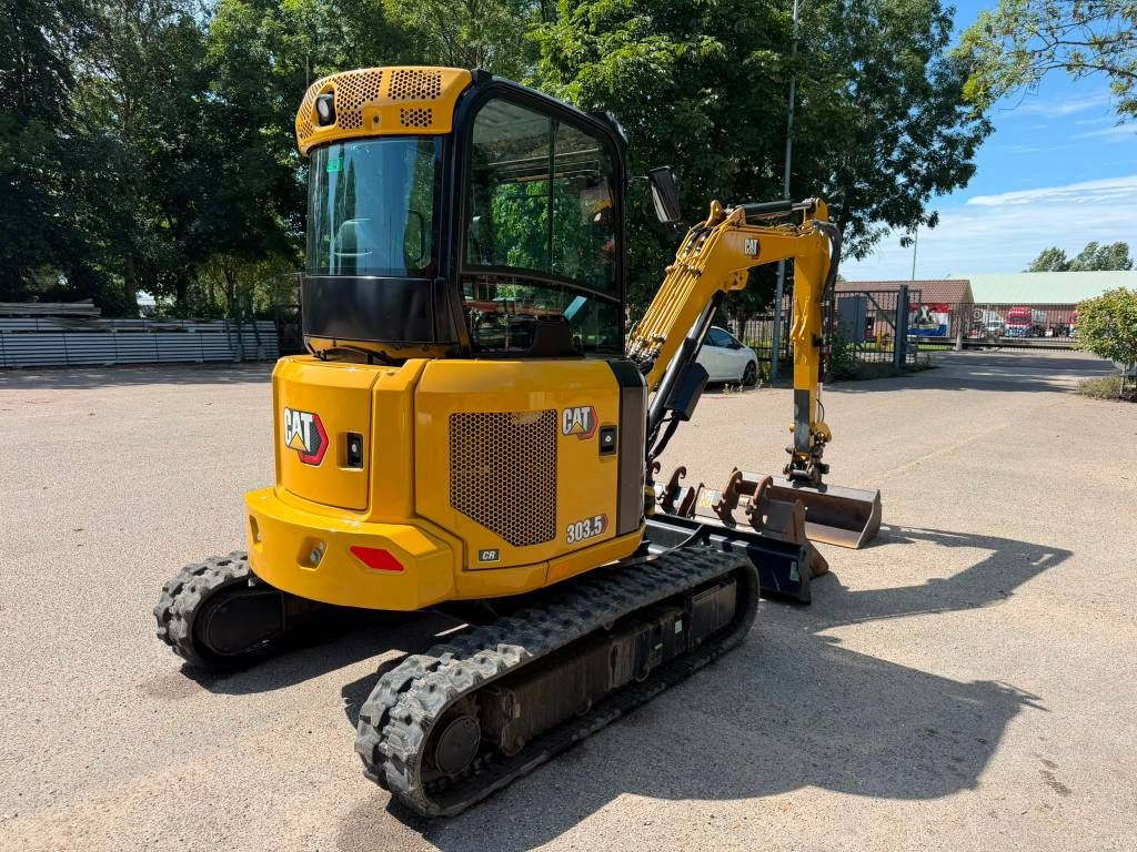 CAT 303.5 - Like new!