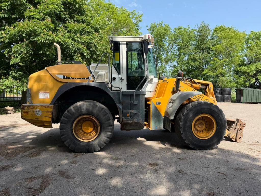 Liebherr L 544