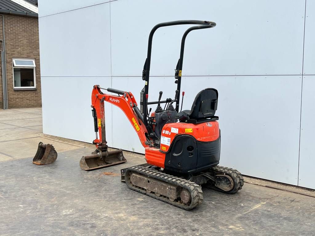 Kubota U10-3 - Hydr. Undercarriage / Hammer Lines