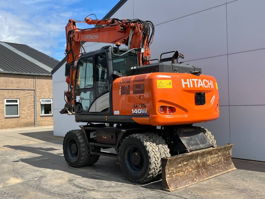 Hitachi ZX140W-6 - Blade / Triple Boom / Auto Greasing