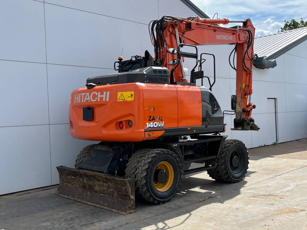 Hitachi ZX140W-6 - Blade / Triple Boom / Auto Greasing