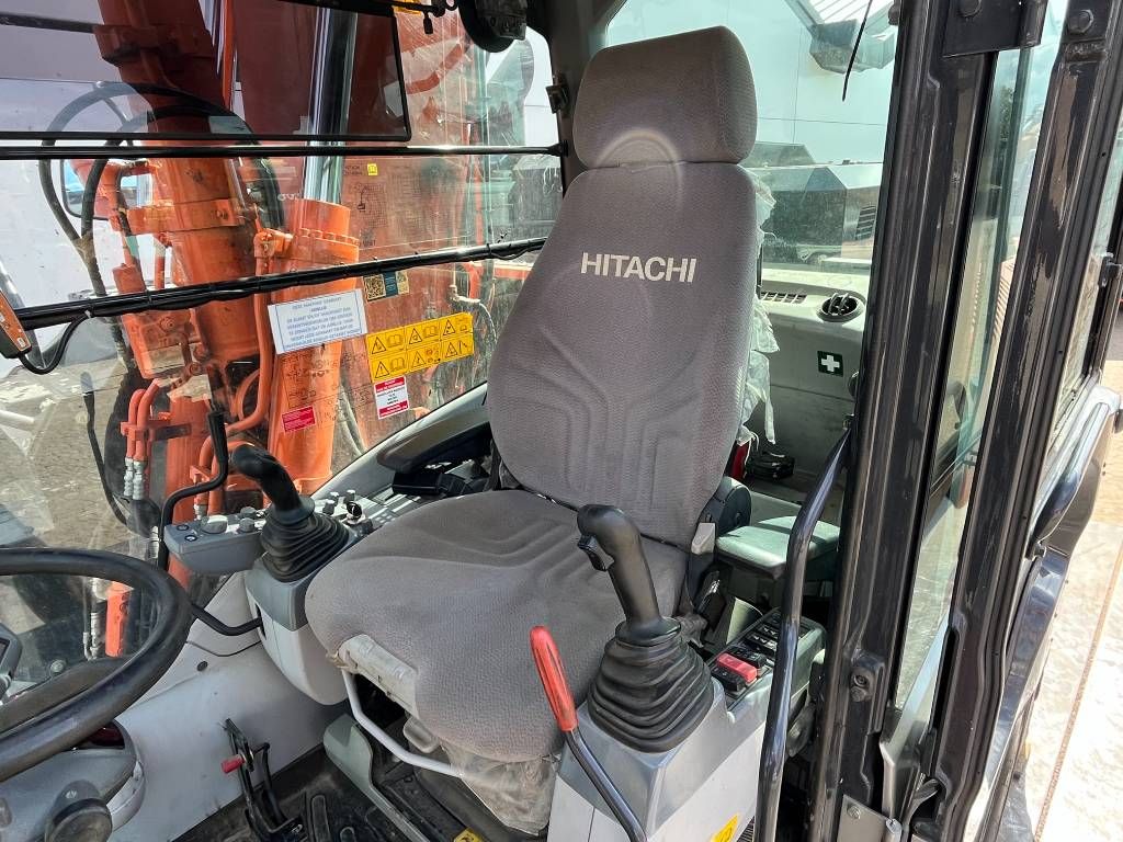Hitachi ZX140W-6 - Blade / Triple Boom / Auto Greasing