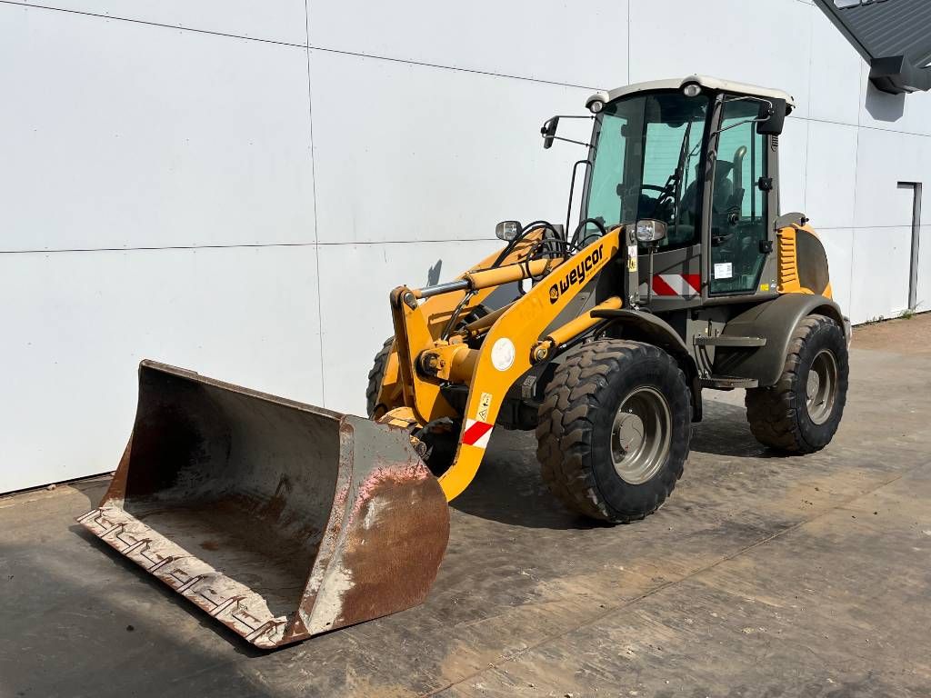 Weycor 75E - German Machine / Quick Coupler