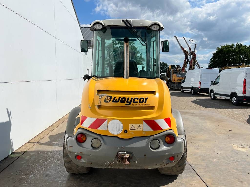 Weycor 75E - German Machine / Quick Coupler