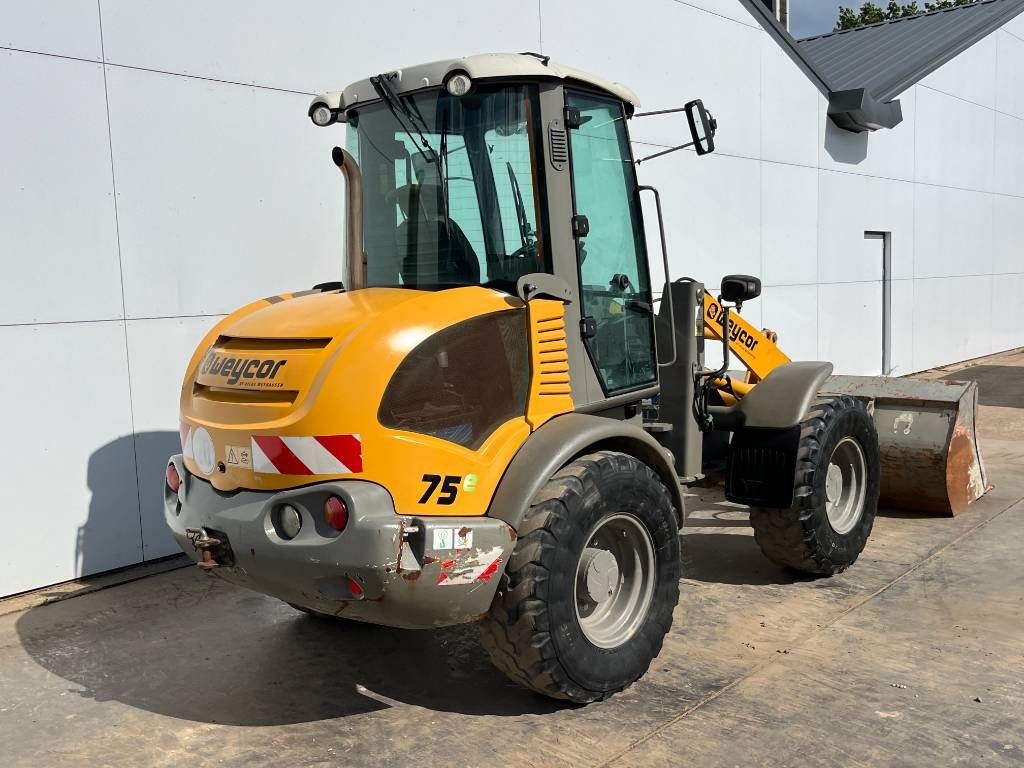 Weycor 75E - German Machine / Quick Coupler