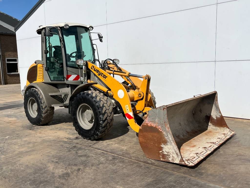 Weycor 75E - German Machine / Quick Coupler