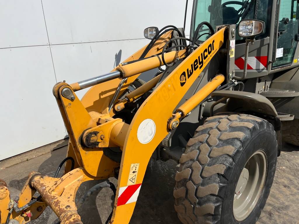 Weycor 75E - German Machine / Quick Coupler