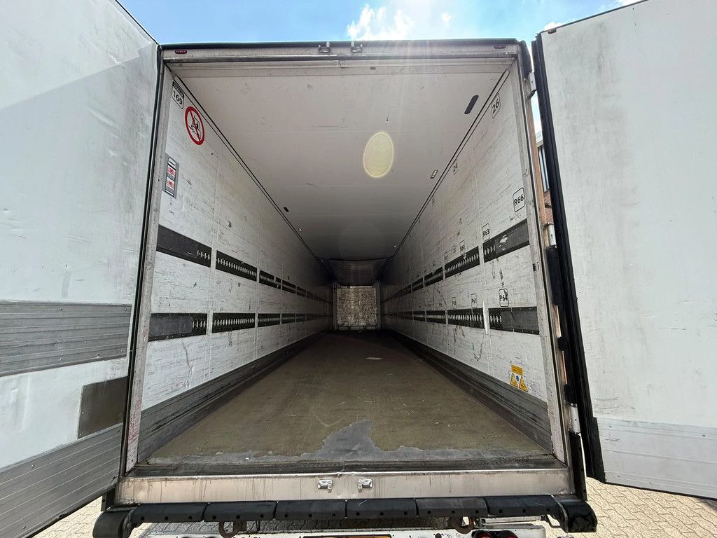 Schmitz Cargobull N/A Carrier Vector 1550 D+E 2X Liftas 250B 265H APK/TUV 04-2027