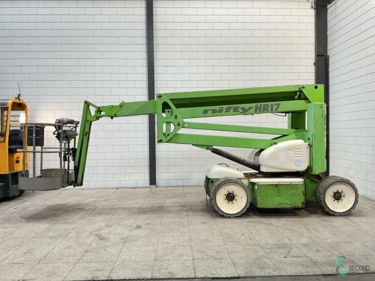 Articulated boom lift Nifty Lift HR17 NDE 2009
