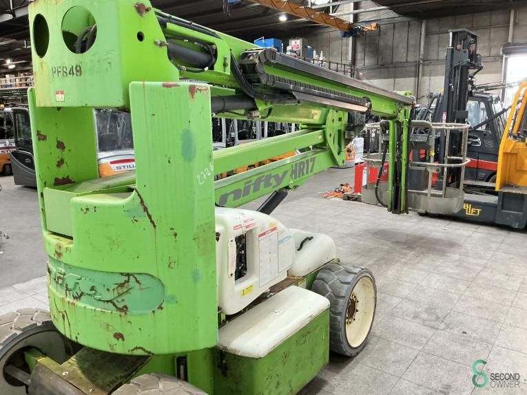 Articulated boom lift Nifty Lift HR17 NDE 2009