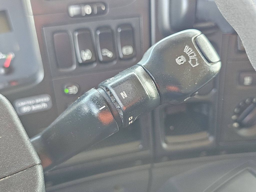 SCANIA P380