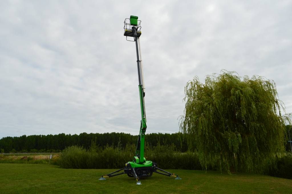 Leguan 135 NEO zelfrijdende Spinhoogwerker