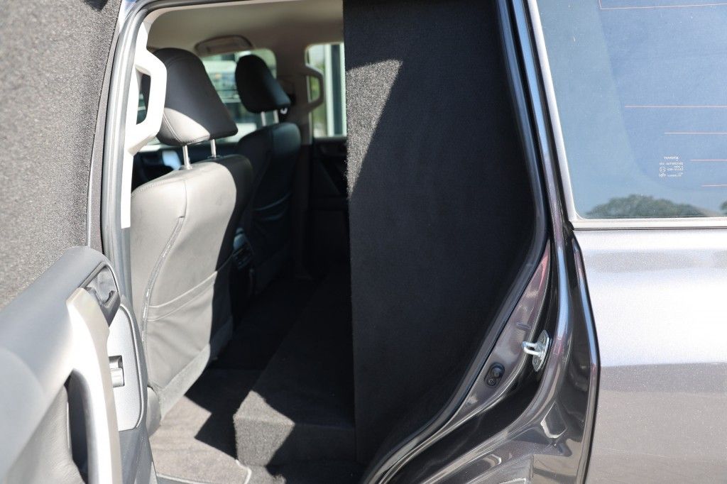 Toyota Landcruiser 150 2.8 D-4D 5DRS CHALLENGER A/T VAN